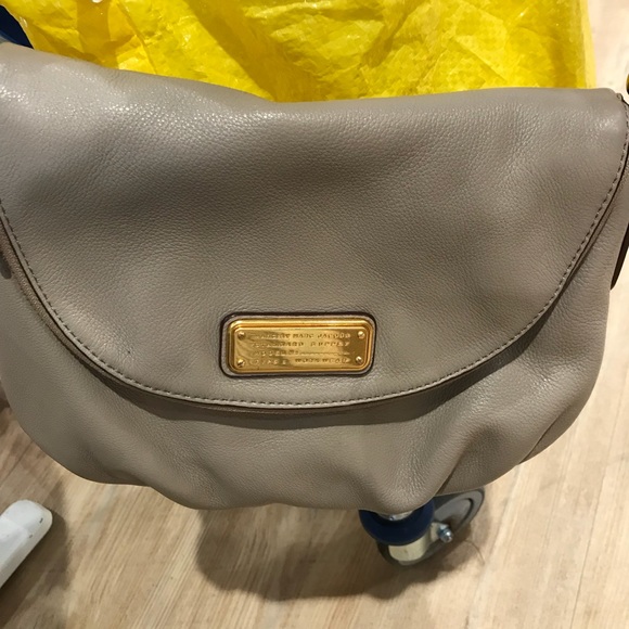 Marc By Marc Jacobs Handbags - Just In 🚗Marc Jacobs hobo leather Crossbody